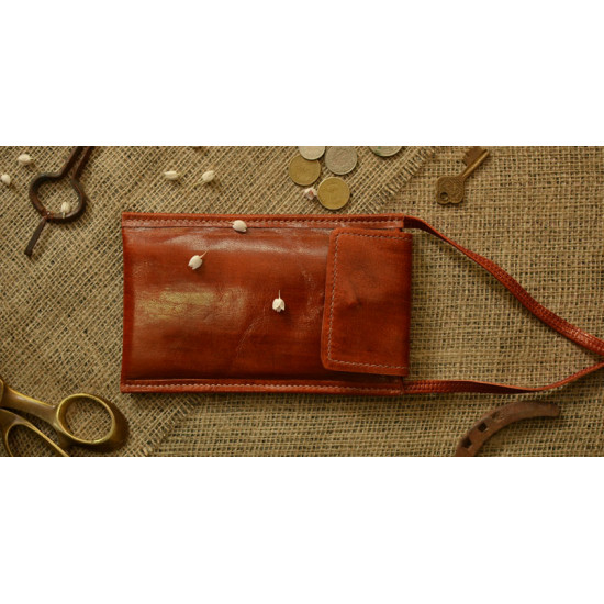 Itsy-bitsy! ❖ Kutchi Leather Purse { Mobile } { 4 }